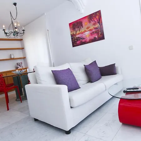 Vela Planet Costa Dorada Apartment *
